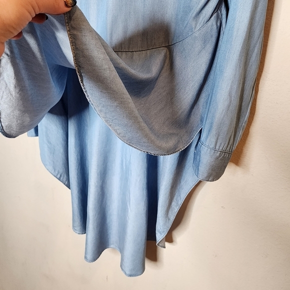 Zara Blue Chambray Asymmetric hi low button front long sleeve shirt. Size medium - Picture 12 of 14